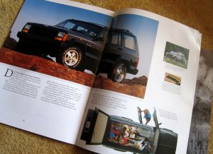 Sales_Brochure_Jeep_Cherokee_4.0_1992_003.jpg