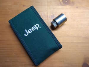 Jeep_Werkzeug 1.jpg
