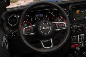 2021-jeep-wrangler-interior-gallery-shift-into-gear_b0e006f2a9fb82e6506d23c183eb90aa-1920x1280.jpg
